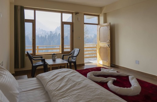 Vashist Other | Private Room in Manali, Mountain and River view Near Manali-4