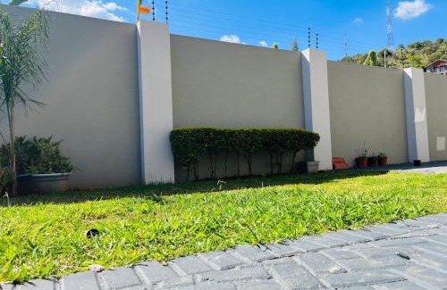 Rustenburg Apartment | Private room in Rustenburg