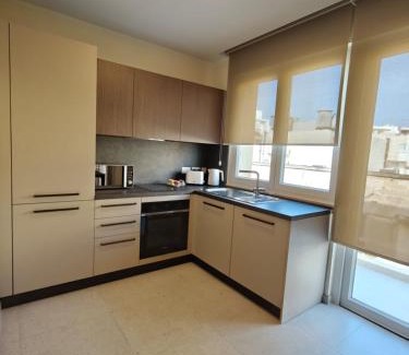 Il-Balluta House | Private room with Bathroom and Balcony - Shared Flat