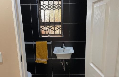 Mokopane Apartment | Private Room with patio 2