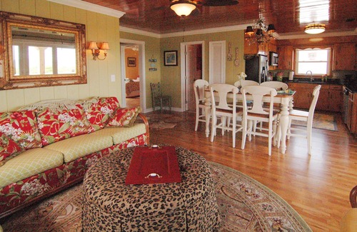 Holden Beach Cottage | Private Saltwater Pool! Ocean Views! NEW Beach Access ACROSS STREET! Fresh&CLEAN