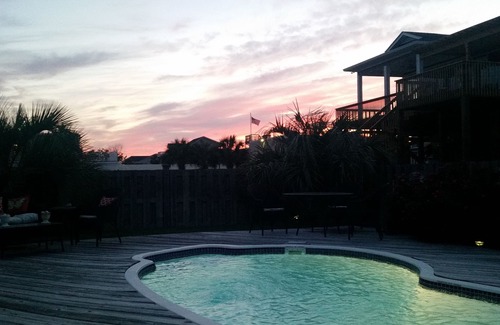 Holden Beach Cottage | Private Saltwater Pool! Ocean Views! NEW Beach Access ACROSS STREET! Fresh&CLEAN