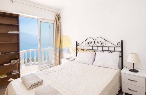 Kas House | Private secluded villa with fabulous views of the Kalkan Bay