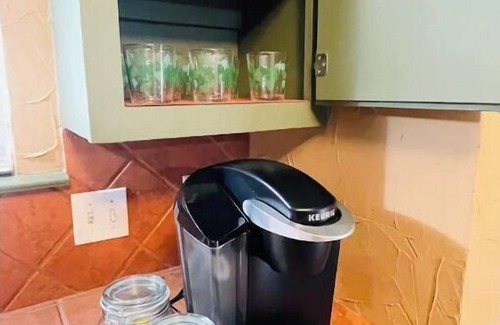 Bedford Apartment | Private, Spacious Guesthouse by DFW Airport