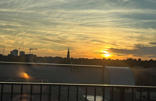 East Acton Apartment | Private Stay in London Acton