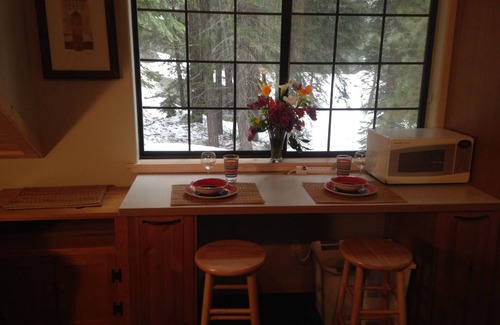 Kingswood Estates Apartment | Private Studio With Balcony In Lake Tahoe, Kings Beach, Tahoe Vista, Northstar