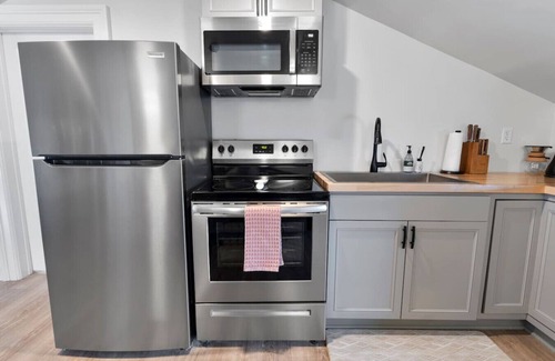 Interlaken Apartment | Private Suite at the Cayuga Shoreline