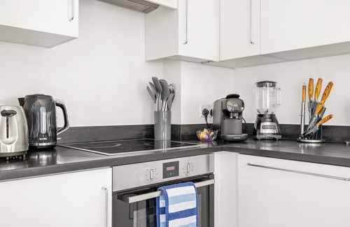 Fitzrovia Apartment | π Private Terrace | ποΈ Penthouse | π Private Lift | βοΈ A/C | ποΈ Sleeps 6