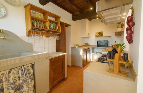 Pelago Villa | Private Tuscan farmhouse with infinity pool, panoramic view with 14 seats
