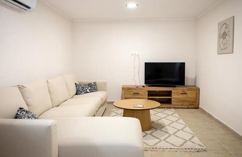 Primorski Villa | Private Villa with 5BD, Pool & Stunning Sea Views by Flat Mаnаger