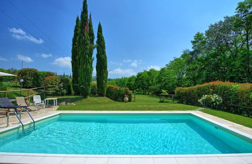 Certaldo Villa | Private Villa with A/C, private pool, WIFI, TV, patio, panoramic view, close to San Gimignano