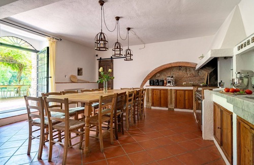 Montaione Villa | Private Villa with A/C, WIFI, private pool, TV, pets allowed, panoramic view, close to San Gimignano