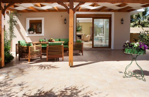 Piskopiano House | Private villa with heated pool and sea views