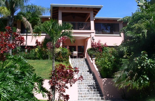 Atenas House | Private villa with lush tropical garden and big heated pool