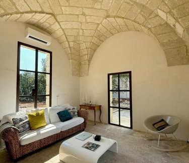 Cannole House | Private Villa With Pool By Historic Palace