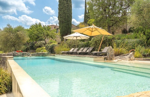 Radda in Chianti Villa | Private Villa with WIFI, private pool, hot tub, TV, patio, panoramic view, close to Greve In Chianti