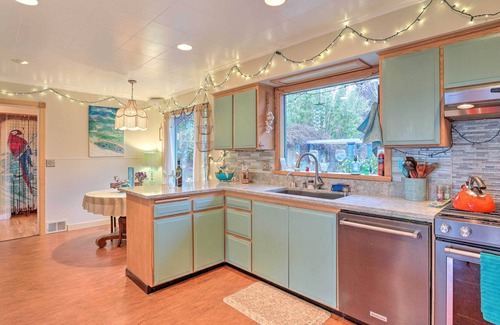 Marietta-Alderwood House | Private Waterfront Bellingham Estate!