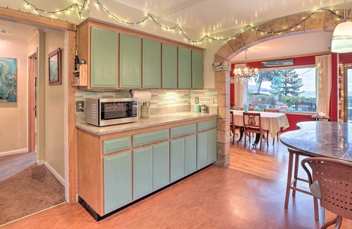 Marietta-Alderwood House | Private Waterfront Bellingham Estate!