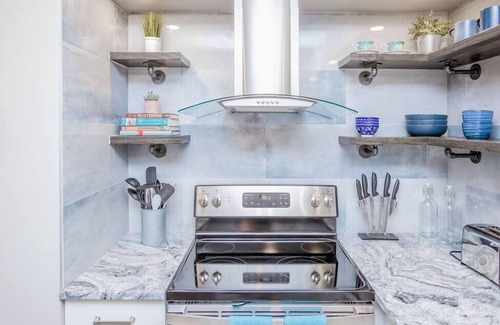 University District Apartment | PrivateParking/Entrance Renovated(7B)OSU/ExpoCentr