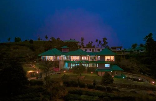 Vagamon Hotel | Priyas Villa Vagamon by VOYE HOMES-Scenic Mountain View