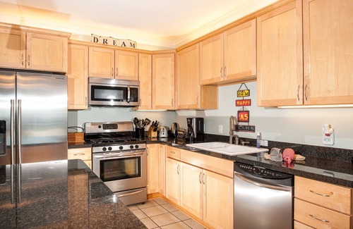 Lincoln City Condo | Promo! Second Floor Oceanfront Condo w/Private Hot Tub, Indoor Pool, WiFi!