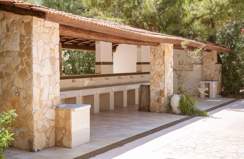 Chiesiola Resort | Property in a tourist village 'Baia Falcone-Bilocale 307' with sea view and air conditioning