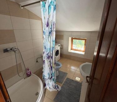 Copou Apartment | Propriete 13 - Close to downtown, Spiridon Hospital, IRO Hospital