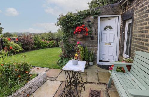 Sowerby Bridge House | Prospect Cottage