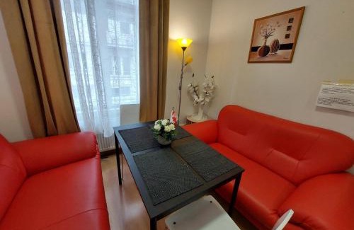 Hradec Kralove Apartment | Prostorný byt v centru 3 KK 80 m2