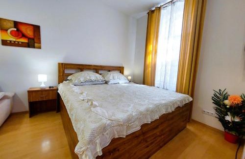 Hradec Kralove Apartment | Prostorný byt v centru 3 KK 80 m2