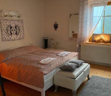 Jilove House | Prostorný byt ve vile se zahradou
