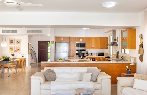 Kapparis Villa | Protaras Beachfront Villa Pietra