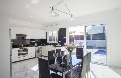 Protaras Villa | Protaras Villa Hollywood Near To The Centre