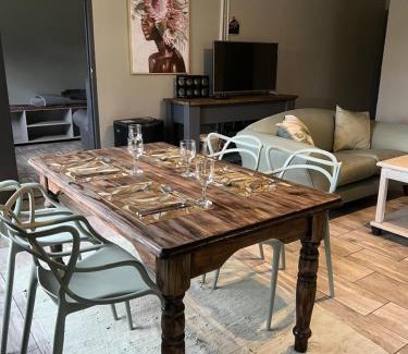 Hoekwil House | Protea cottage