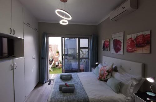Kenridge Apartment | Protea Suite