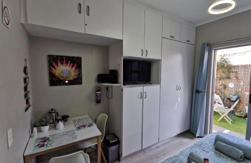 Kenridge Apartment | Protea Suite