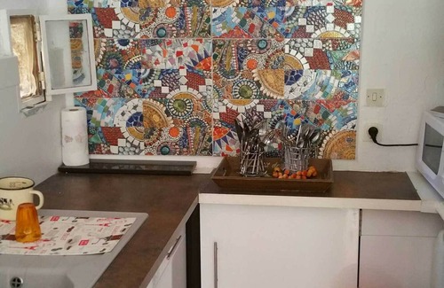 Sillans-la Cascade Cottage | Provencal stone shed in Green Provence