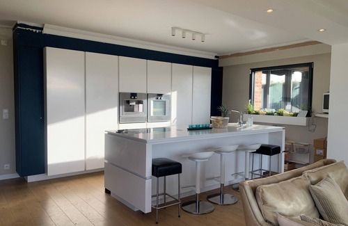 Ennetieres-en-Weppes House | Proximité Lill, Villa moderne et lumineuse.Piscine intérieure et home ciné