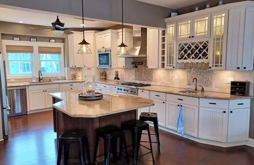 Point Pleasant Beach House | Pt. Beach Luxury Home Heated Pool with Pavilion and Fire Pit