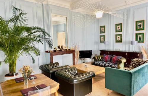 Narbonne Apartment | Puddington Abbey by Art&Suites Élégant XVIIIe 80m privatif Centre ville Calme et douceur de vivre