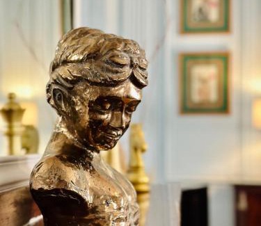 Narbonne Apartment | Puddington Abbey by Art&Suites Élégant XVIIIe 80m privatif Centre ville Calme et douceur de vivre