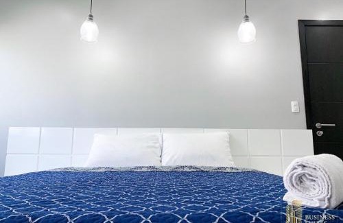 Puerto Santa Ana Apartment | Puerto Santa Ana, Lujoso y Exclusivo Departamento en piso alto!