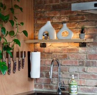 Irving Park Apartment | Pulaski Point Properties