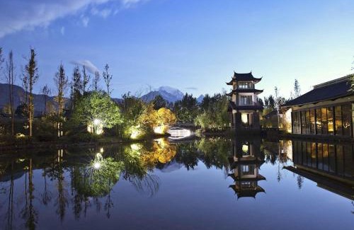 Shuhe Old Town Hotel | Pullman Lijiang Resort & Spa