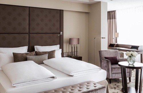 Alte Heide-Hirschau Hotel | Pullman Munich