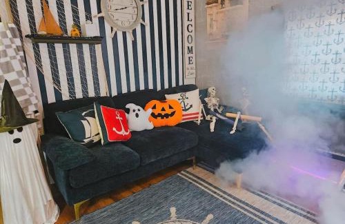 Gouldsboro House | pumpkin filled tiny boat house for the fall