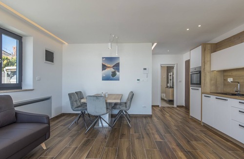 Lovrecica Apartment | Punta Mulino apartment A1 by the sea