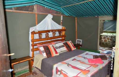 Thorny Bush Game Reserve House | Pure Wilderness in Amanzimlotzi Riverside Bush Tent in Limpopo, Kruger Park