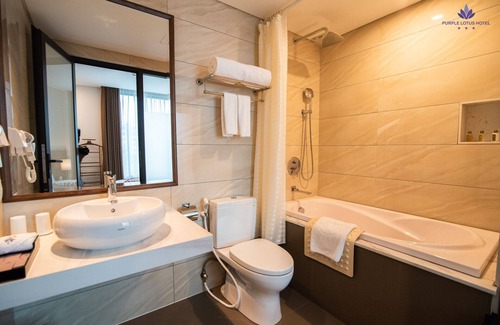 Hai Duong Hotel | Purple Lotus Hotel