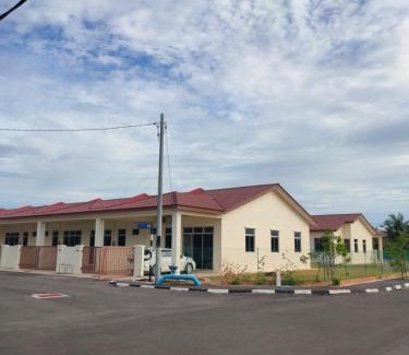 Kampung Gial House | Puteri Homestay